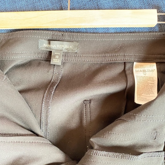Banana Republic- Black tapered cargo pant - Picture 5 of 5